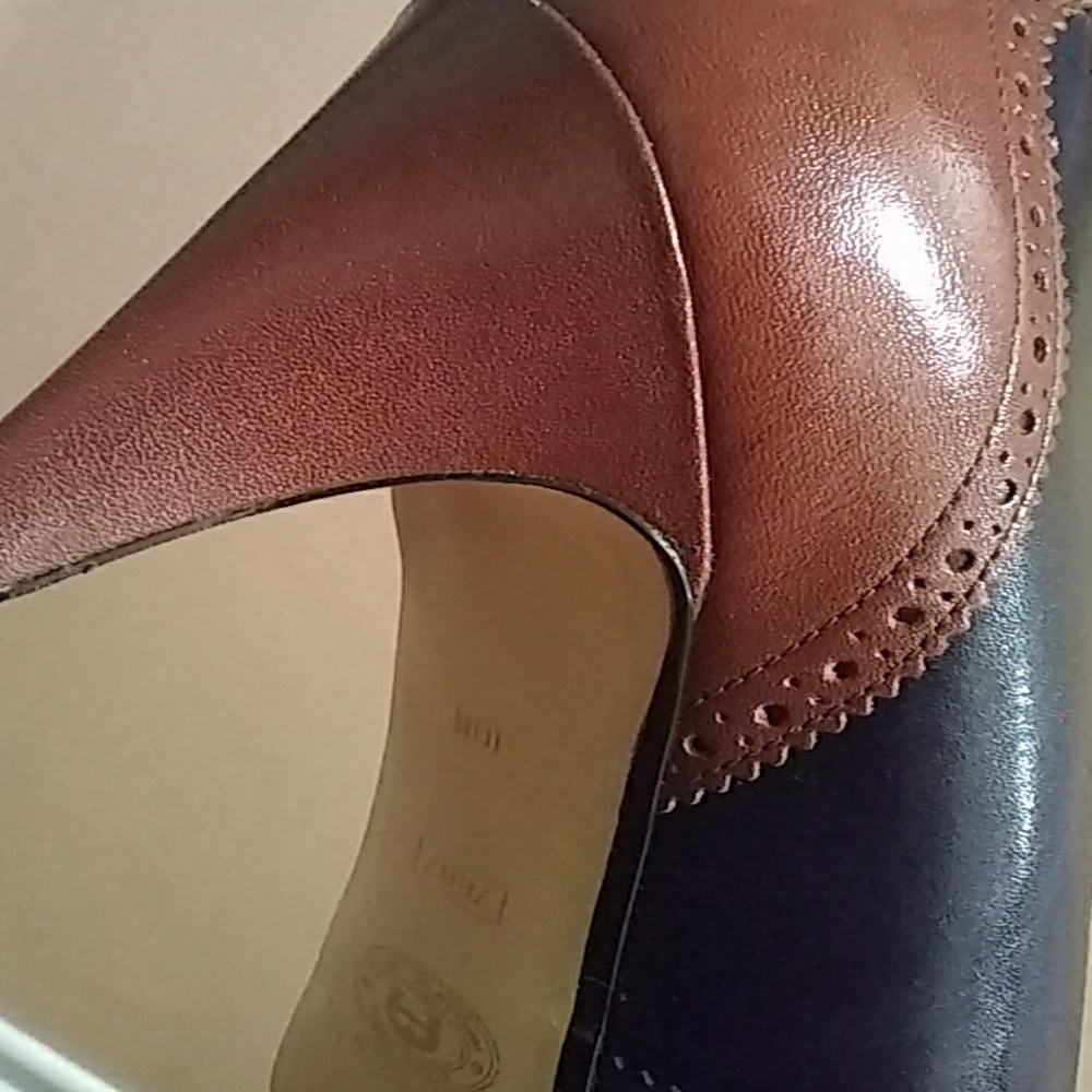 Shoes - Picture 8 of 8